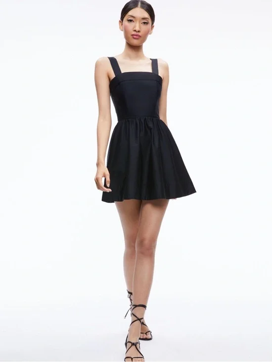 $398 Alice + Olivia Black Square-Neck Mini Dress - Picture 4 of 9